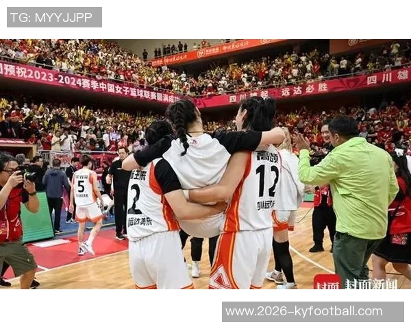 男网红挑战坎贝奇身高差33厘米成功获胜约会权争夺战引发热议