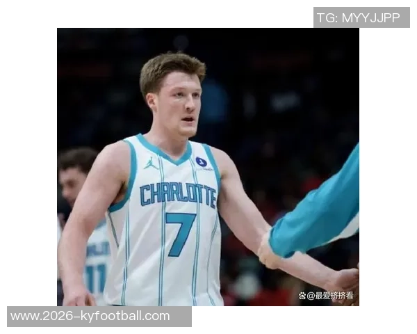 克尼佩尔表现出色12投7中砍下21分7助攻三分球命中率高达55