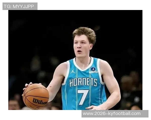 克尼佩尔第四节发力稍晚13投5中贡献14分4篮板3助攻三分球命中率不佳