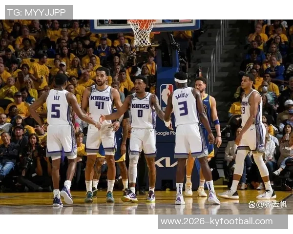 独行侠半场大胜尼克斯28分克里斯蒂三分雨轰18分罗宾逊双双12分12篮板表现出色 独行侠半场大胜尼克斯28分克里斯蒂三分雨轰18分罗宾逊双双12分12篮板表现出色